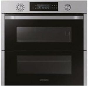 Forno multifunzione Samsung NV75N5671RS con tecnologia Dual Cook  