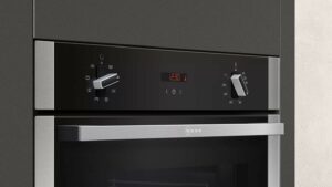 Forno da incasso Neff B1ACC2AN0 in acciaio inox con capacità di 71 litri, classe energetica A  