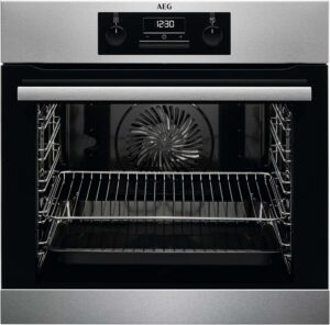 Forno elettrico AEG BEB331010M 71L in acciaio inox con classe energetica A e potenza 3500W