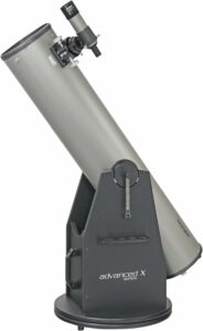 Telescopio Omegon Dobson Advanced X N 203/1200 puntato verso le stelle