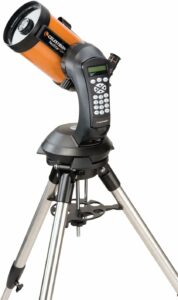 Celestron CE11036-DS NeXStar 5Se Telescopio Arancione puntato verso le stelle