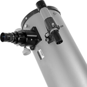 Omegon Telescopio Dobson Advanced X N 152/1200 puntato verso le stelle