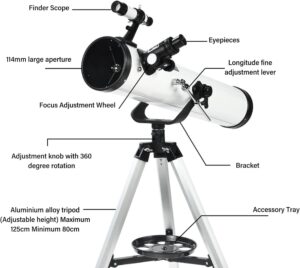 Telescopio Riflettore Starwatcher puntato verso il cielo stellato