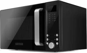 Immagine del Forno a Microonde BLACK+DECKER BXMZ900E, elegante e funzionale, in nero da 23 litri