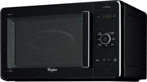 Whirlpool JC 218 BL Forno a Microonde 30L 1000W Nero in cucina