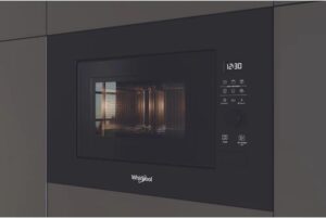 Microonde Whirlpool Kuchenka WMF200G nero con grill integrato e capacità di 20 litri  