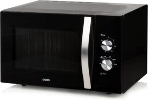 Microonde Oven 30L Solo/DO2431 DOMO in cucina, con un design moderno e funzionalità avanzate