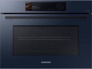 SAMSUNG Microonde Combinato Incassabile Serie 6 Bespoke da 50 litri in cucina moderna  