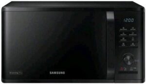 Samsung MG23K3515AK/EF Microonde 800W, elegante e compatto, ideale per riscaldamenti rapidi e cottura con funzione grill.