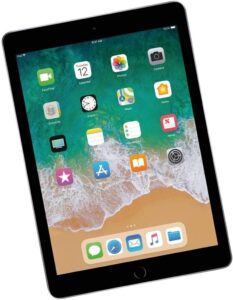 Apple iPad 9.7 (5th Gen) 128GB Wi-Fi Grigio Siderale ricondizionato, un prodotto di alta qualità con prestazioni elevate e display Retina.