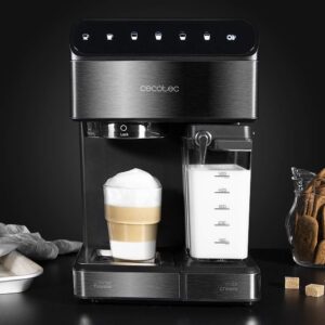 Caffettiera Cecotec Power Instant-ccino Touch Serie Nera con controllo tattile e serbatoio di latte